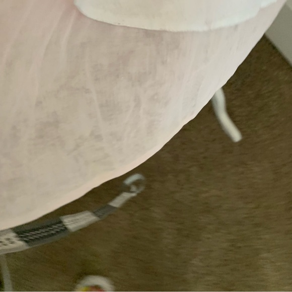 Vintage Pink and White Organza Scalloped Apron with Rose Motif - Picture 10 of 11